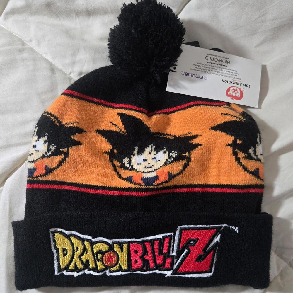 NWT Bioworld Dragonball Z Goku Beanie With Pom Pom DBZ
